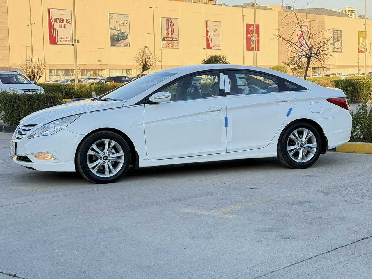 سلام عليكم هونداي سوناتا خليجيه للبيع موديل 2011  مواصفات السيارة مري شفط اشاير بلمري داخل عسلي واسود لونين فول تحكم ستيرن + شفتات على ستيرن كير اوتوماتيك+ كير عادي + كير تعليك على سكان مكينه 2400 دوش حساس خلفي ويل كب+ تخم تايرات جديد حدادية امامي خلفي جديد مكفولة من الصبغ  سنويه غير نافذة  

عنوان للسيارة السليمانية 
بشرط التحويل 

للاستفسار ***********
