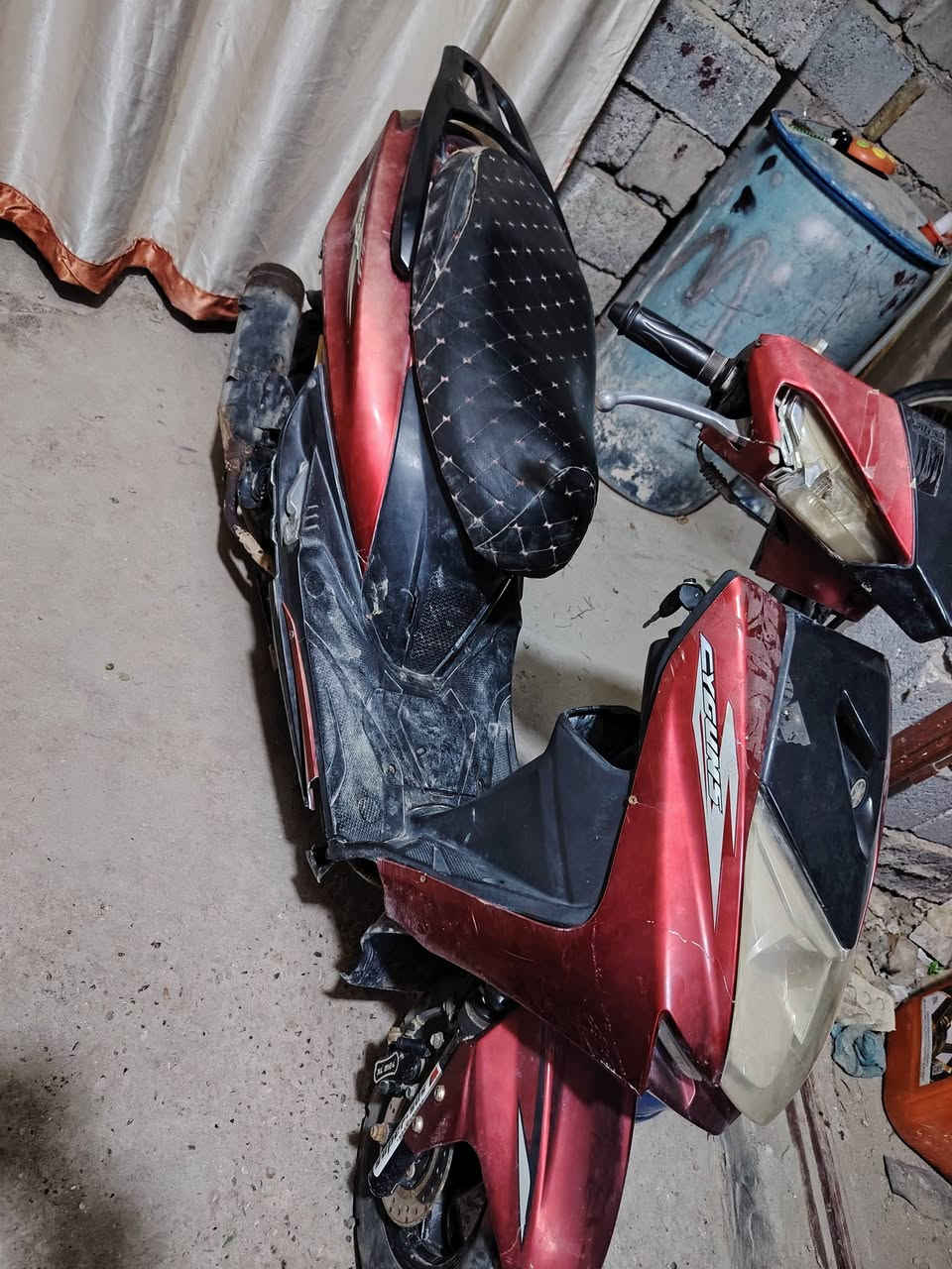 سكنز صيني مكينة ماكس
الدراجة شوفت عينك السعر قفل200 التواصل واتساب  ***********
