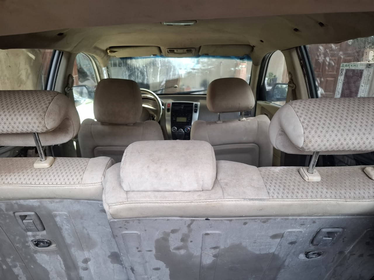 السلام عليكم توسان ٢٠٠٩ خليجي رقم قادسية مشروع وطني شرط التحويل بيها حادث مكفوله من الكلبه  ابيع ع هذا الوضع كير مكينه كهربائيات كله شغال شراي اتصل وتدلل ***********
