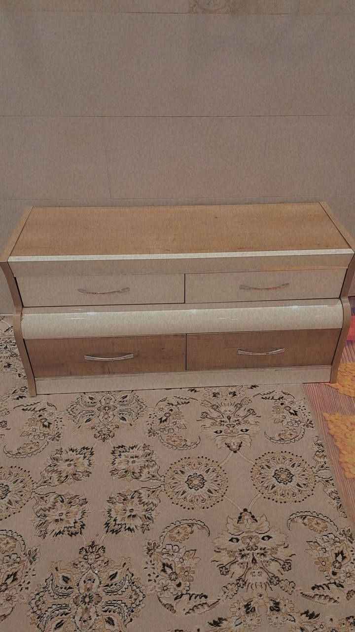 ميز بلازمه تكمه نضيف جدا جدا السعر ٥٠قفل تكمه ثكيل موشراي ليعلق


**إذا كنت صاحب هذا الإعلان وتريد حذفه لأي سبب، رجاءا أرسل رسالة إلى الدعم الفني**