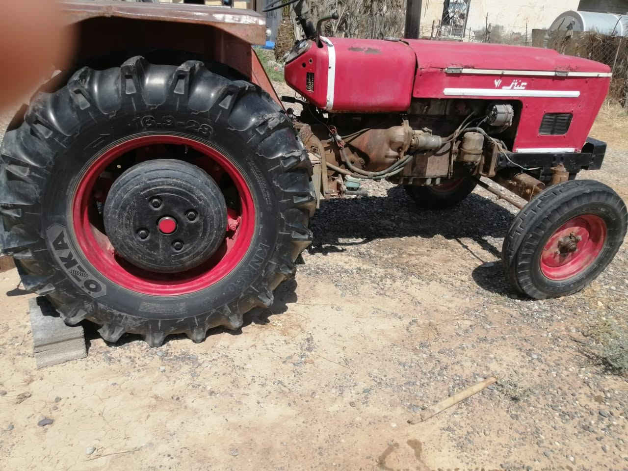 عنتر للبيع موديل 87 جاهز للشغل السعر 
3 ملايين ونص

 للاستفسار الاتصال  ‏‏
‪***********‬‏
‪مكاني صلاح الدين قضاء الشرقاط
