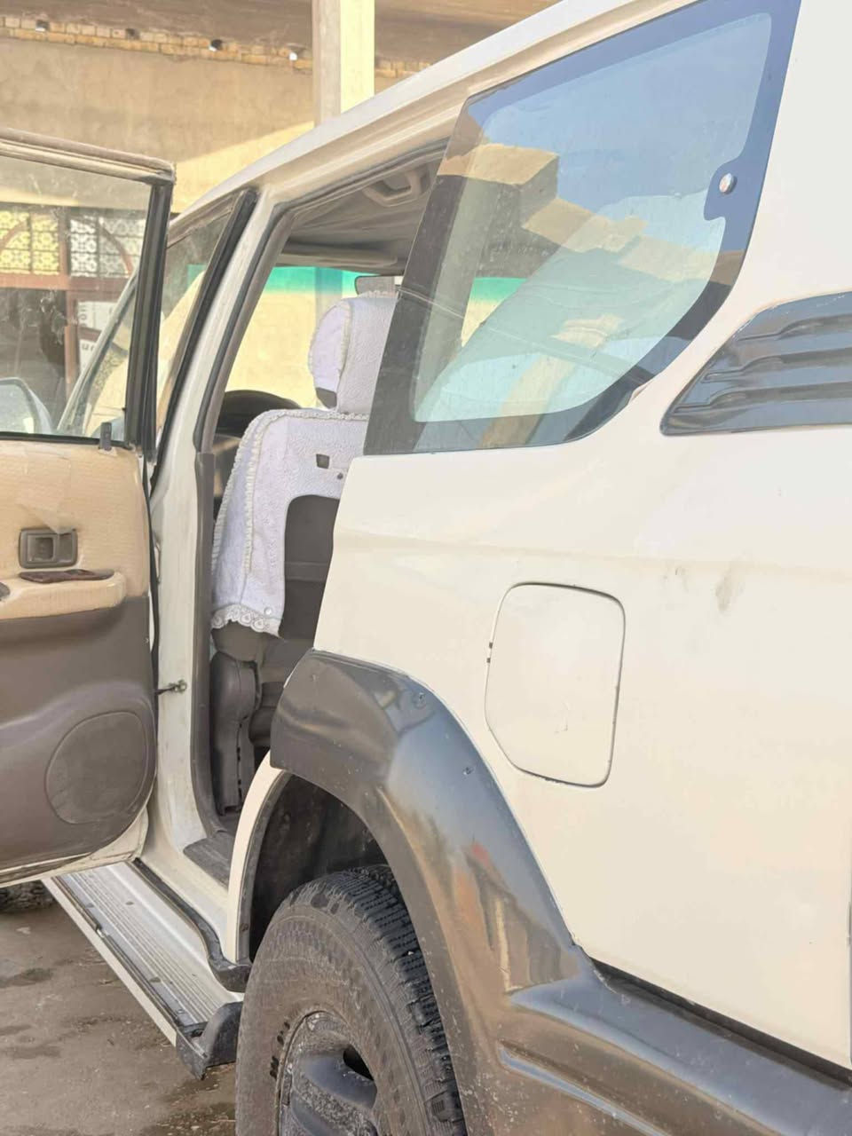 السلام عليكم برادو 2001محرك3000دفع رباعي
مكان ذي قار قاء النصر 
للتواصل ***********
