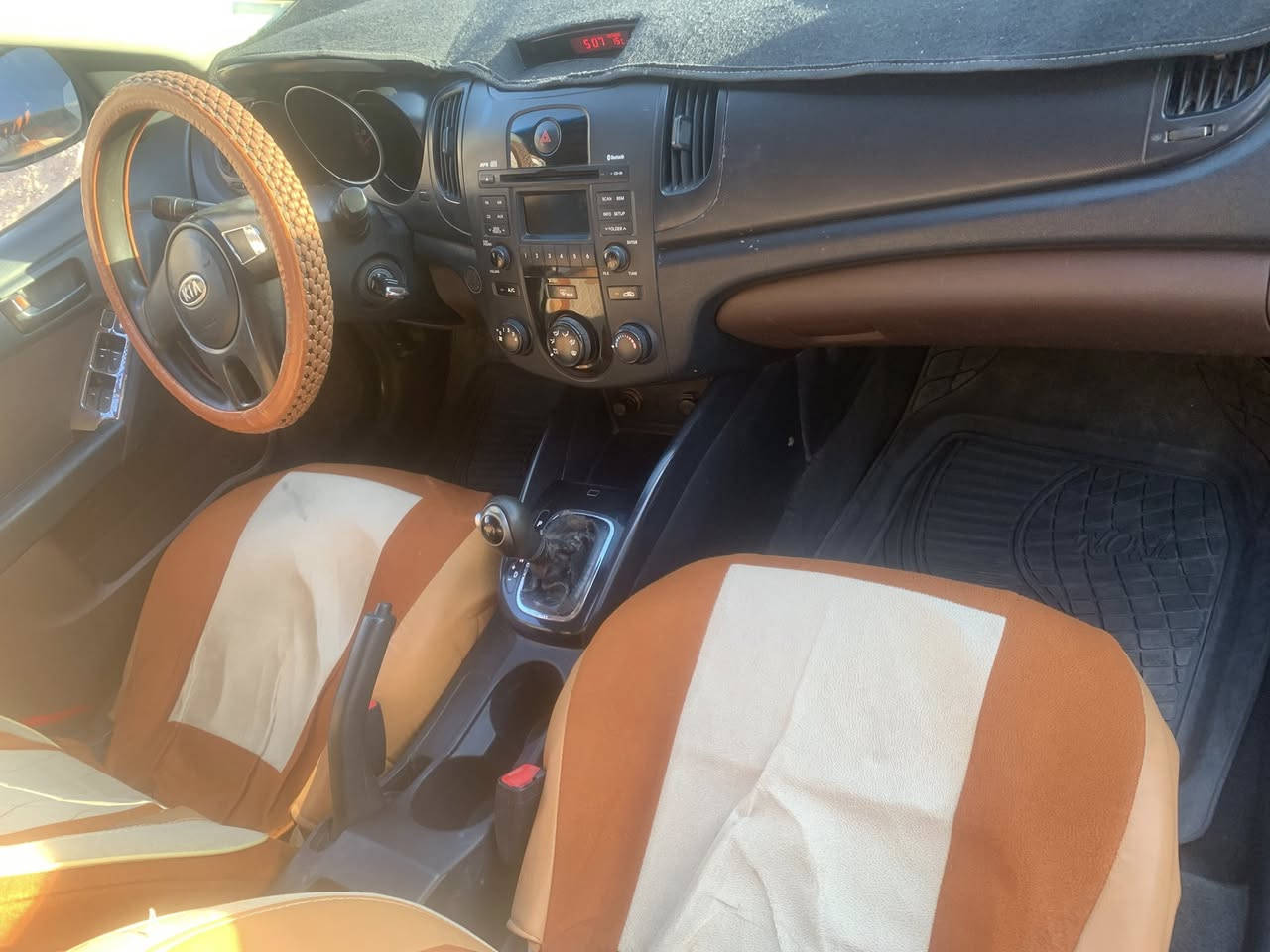 سيارة سيراتو خليجي للبيع موديل 2012 كفالة عامة من تبديل وضربة قويه وصبغ مكينة وگير شرط كفالة تبريد تدفئة شغال حدادية جيد جدا رقم نجف مكان نجف براكية سعر 110$
للمعلومة ابيع شرط مداور خلال شهر 
للاستفسار ***********
