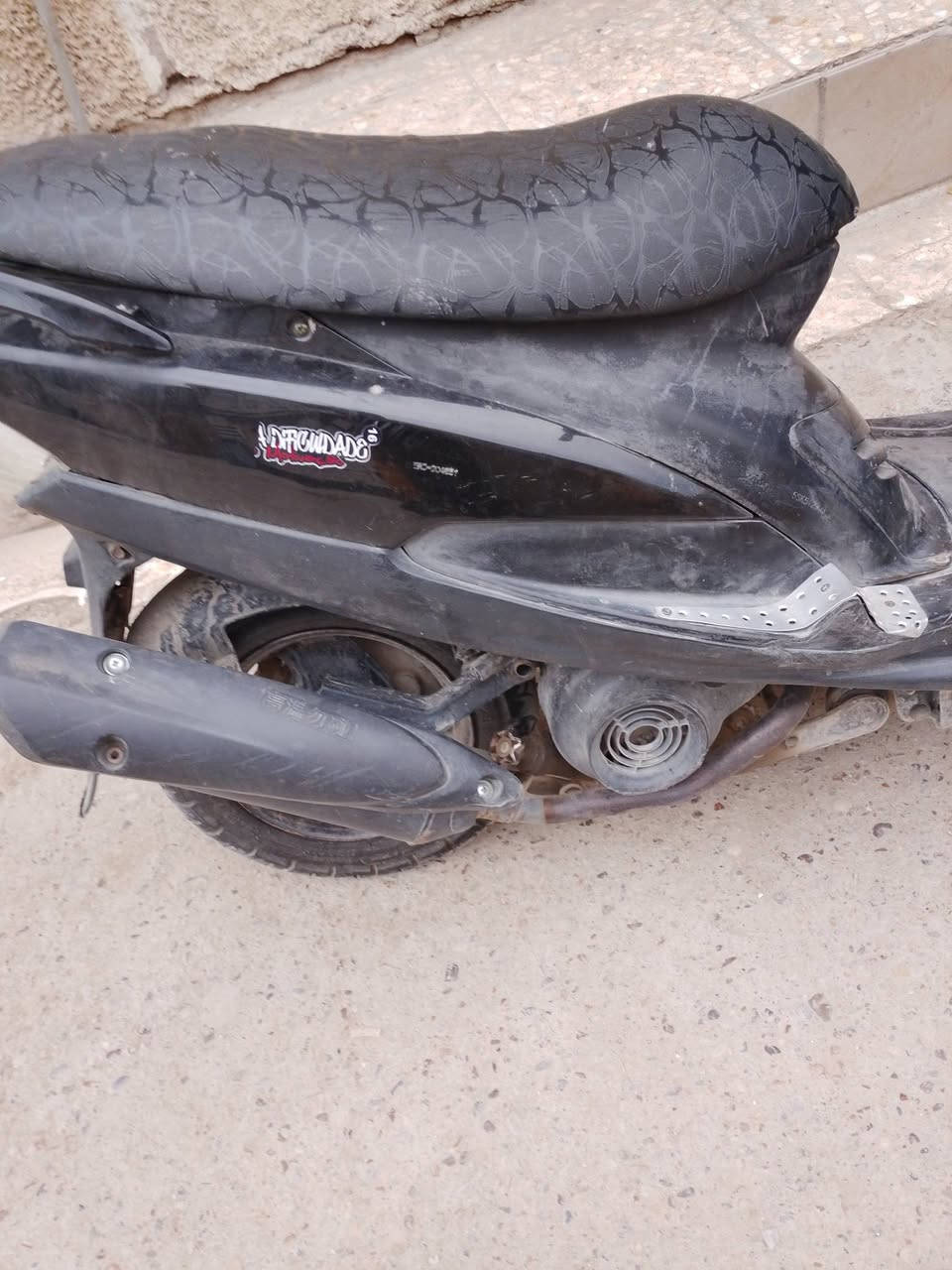 سلام عليكم متاح دراجه ماكس عدله سلف اوهندر كهربائيات كلها شغالة شلعة و معدل قفل ستيرن قفل جنطة المكان مدينه الصدر رقم الهاتف *********** السعر 300
