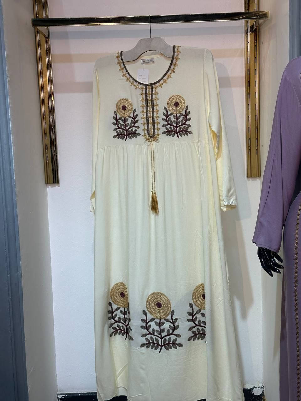 الأناقة مو خيار… الأناقة قرار 🔥
✨ دشداشة كشمير – مخور كويتي فاخر ✨
ستايل ملكي، راحة طول اليوم، وفخامة تبين من أول نظرة.
🔹 خامة كشمير راقية ولمسة ناعمة
🔹 تفصيل مرتب بخياطة نظيفة ومضبوطة
🔹 شد شليف ثابت وما يتغير مع الاستخدام
🔹 تفحص قبل الدفع… لأن راحتك أولويتنا
📦 الدرزن: 12 قطعة
🎨 6 ألوان مميزة تناسب كل ذوق
📏 المقاسات: XXL – XXXL – XXXXL – XXXXXL

👤 مناسب أوزان من 70 إلى 120 كغم
🚚 التوصيل لكل محافظات العراق

📞 للحجز والاستفسار مراسلة الصفحه
🔥 الكمية محدودة… لا تنتظر لين تسمع “خلصت” 🔥


**إذا كنت صاحب هذا الإعلان وتريد حذفه لأي سبب، رجاءا أرسل رسالة إلى الدعم الفني**