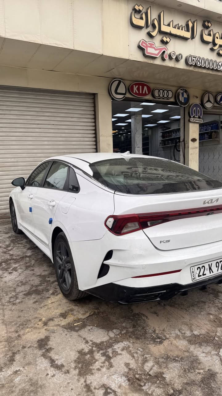 كي فايف موديل 2022 وارد امريكي رقم اربيل للبيع او مراوس حسب القناعه ضربتها موضحه بالصور بيها قطع صبغ  موجوده عندك بالتقرير تكدر تشوفهن السعر 150 ورقه وبيها مجال العنوان البصره رقم التلفون ***********
***********
