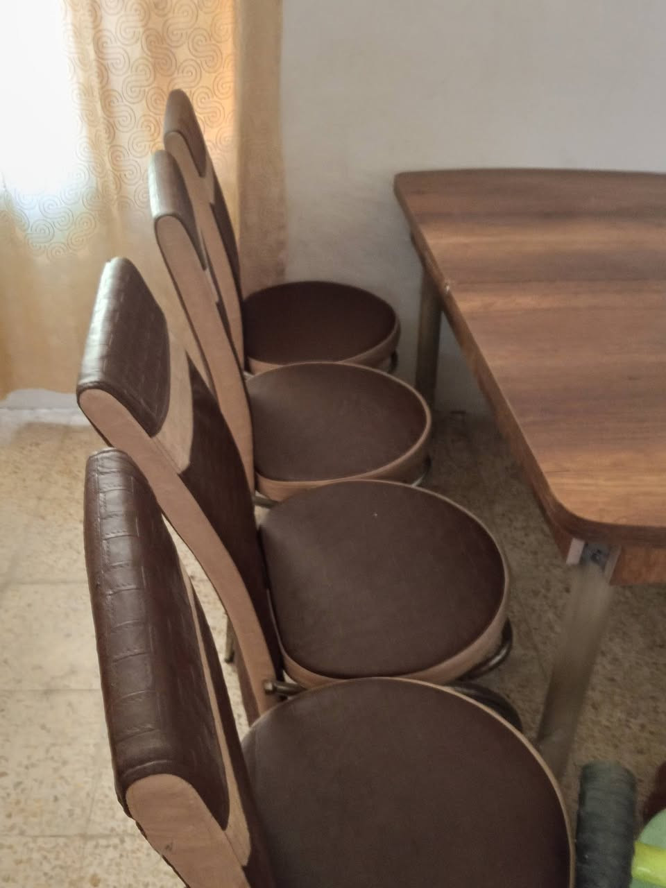 ميز طعام مع كراسي مالو السعر 40الف


**إذا كنت صاحب هذا الإعلان وتريد حذفه لأي سبب، رجاءا أرسل رسالة إلى الدعم الفني**