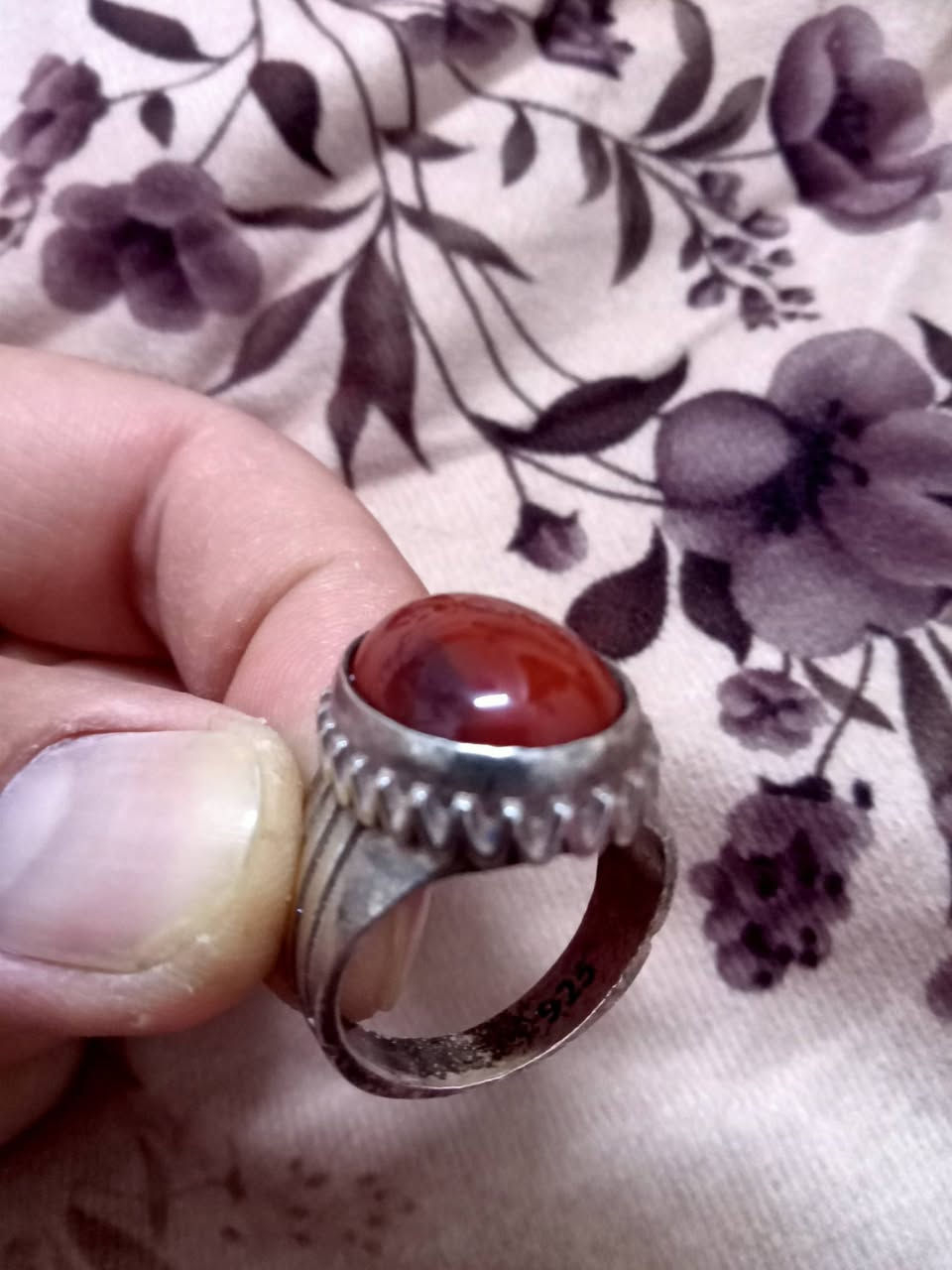 فضه للبيع عيار 925 قيم واخذ


**إذا كنت صاحب هذا الإعلان وتريد حذفه لأي سبب، رجاءا أرسل رسالة إلى الدعم الفني**