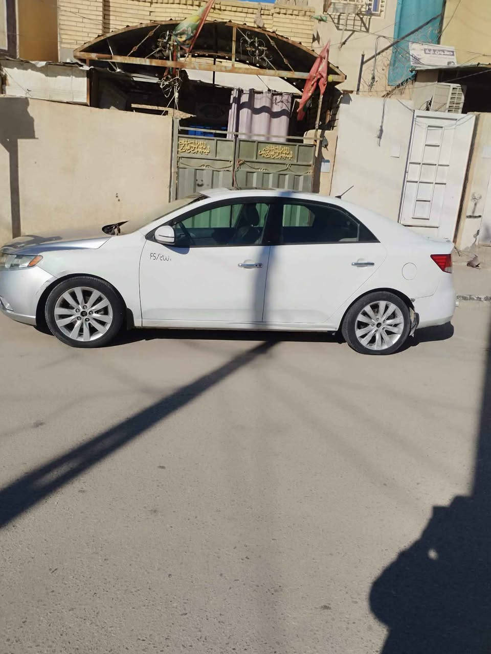 سيارة سيراتو ٢٠١١ اللون ابيض حادثها جاملغ وبنيد مكلف بالنشر غير متواجد على الفيس رقم صاحب السياره  *********** السعر ٩٠  قابل للتفاوض Singapore
