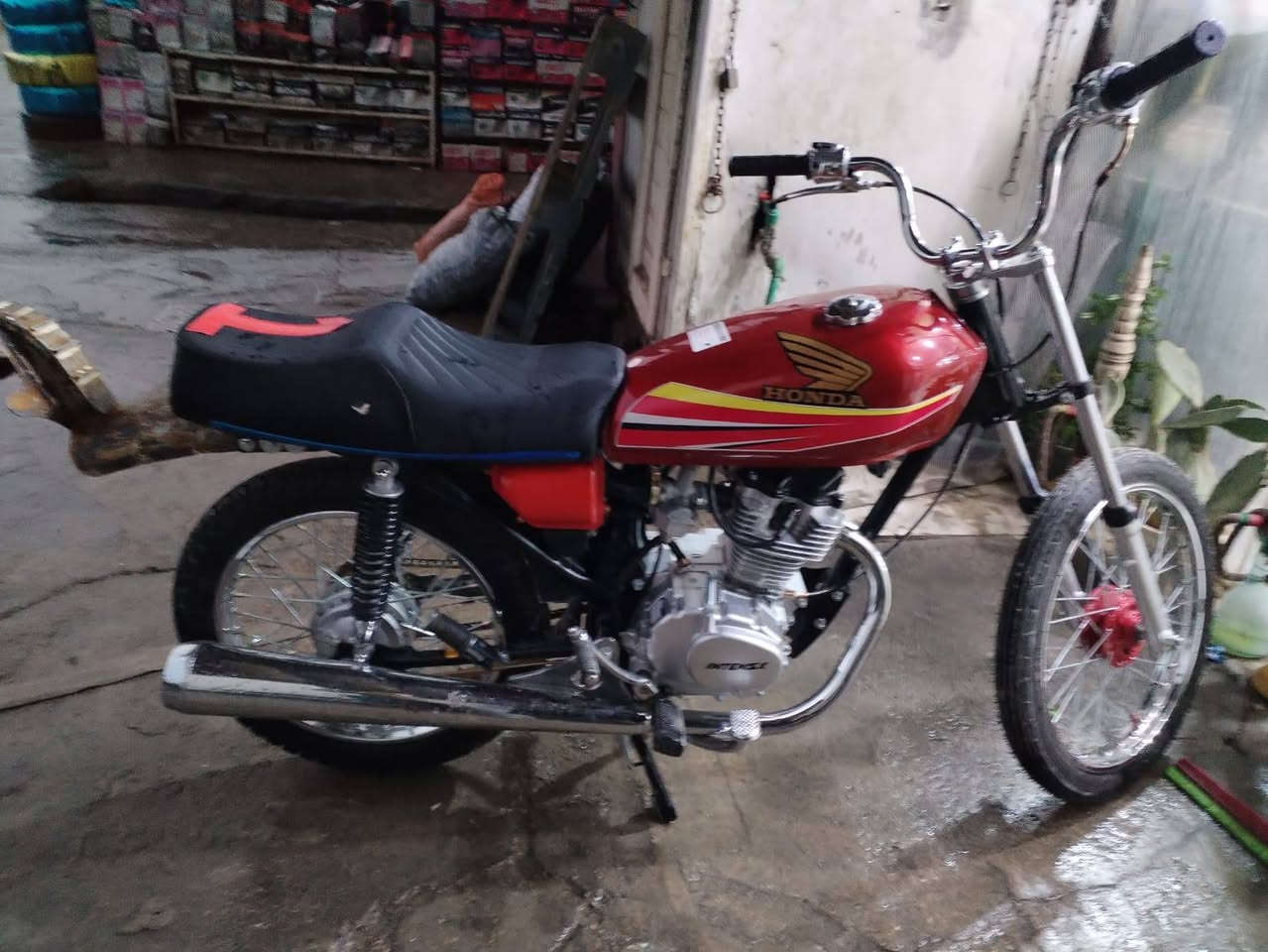 دراجه اربعه كير  تعمير 26 شاصي 15 اوراق أصولي السعر 800 وبيهه مجال رقمي للتواصل ***********
