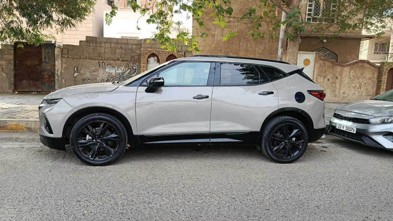 السلام عليكم بلايزر موديل ٢١ رقم اربيل ٦سلندر RSفول الفول بيه خمس قطع صبغ ابيع احزام بيه تبديل جاملغ خلفي وحادثه بالعراق داخله بدون حادث لحد يكلي صور الحادث ٦سلندر نقص التبريد مكاني كربلا السعر ١٦٠ للبيع ومراوس حسب القناعه ***********
