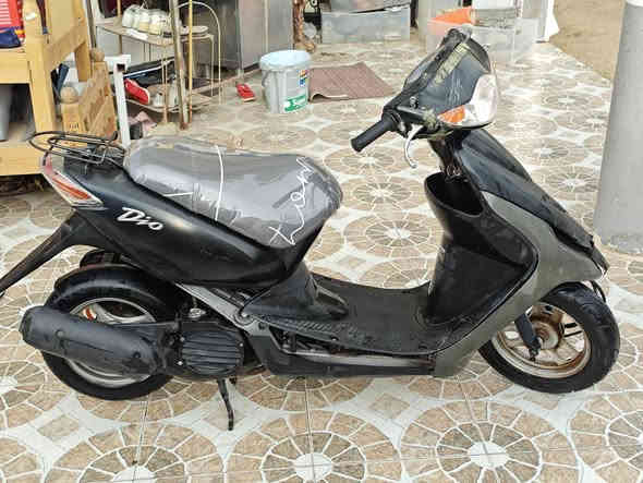 السلام عليكم 
دراجة هوندا للبيع ياباني شرط ورمبه جديدة ماشيه 6000 شرط محرك صالنصه كلشي بلادي بلادي مال رمبه جبتها من اليابان حاويه بيدي 
اخوان سعر الدراجة 350 كلشي بلادي تعال ودي مصلح وين ما جان الي ما يشتري لا يخابر ويعامل 

رقمي : *********** بي واتساب
