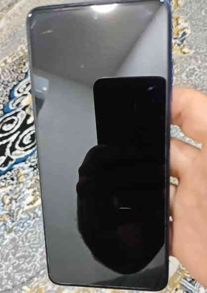 للبيع جهاز Poco X3 نظيف الذاكرة 256GB مع كامل ملحقاته بس كارتونته لا توجد السعر 240 
***********
