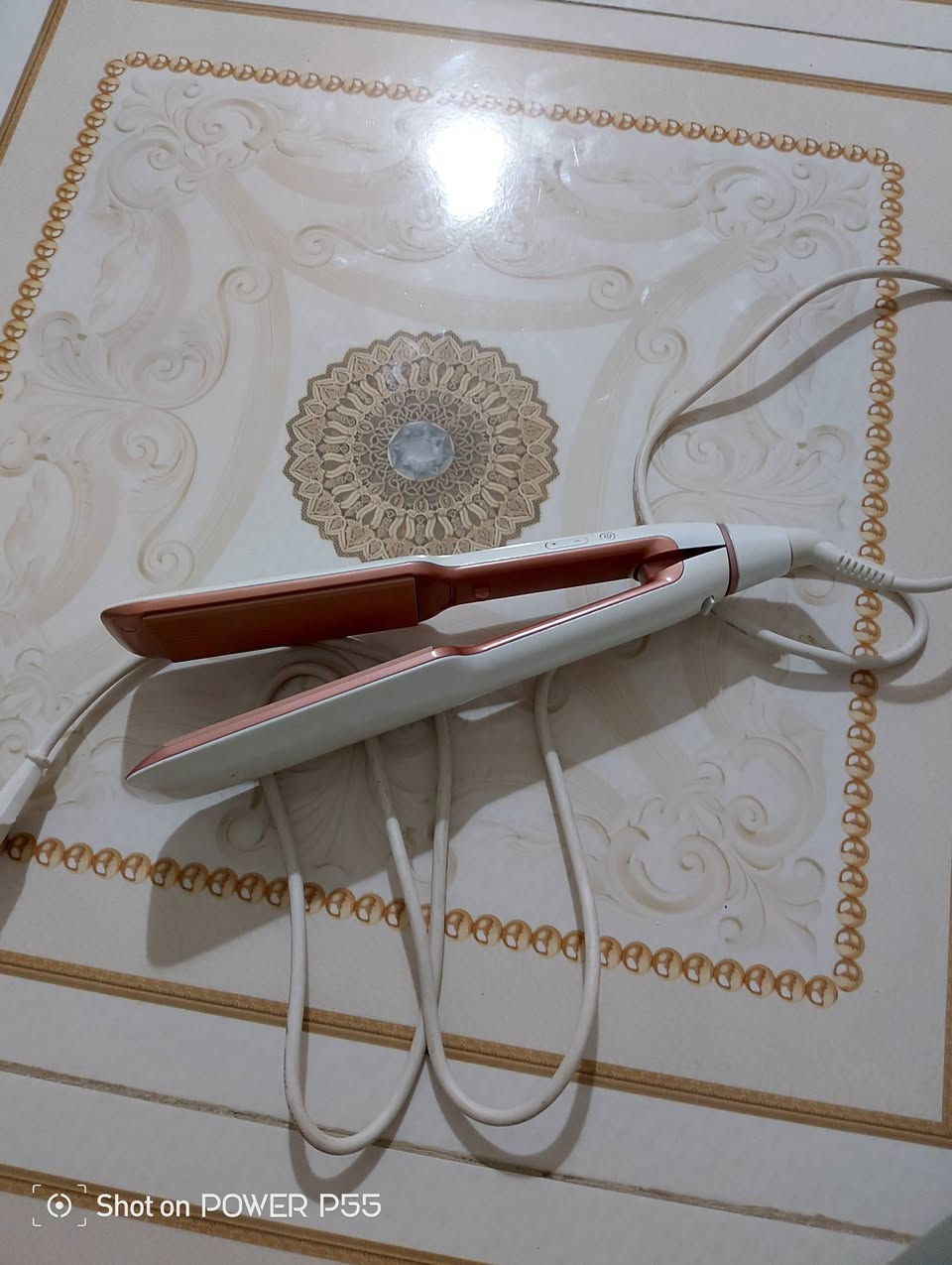 السلام عليكم
اجهزه للبيع  مستخدمه استخدام قليل 
نضيفه كلش 
س.ع.ر شلع كلهن 100 الف 
للتواصل 
***********
