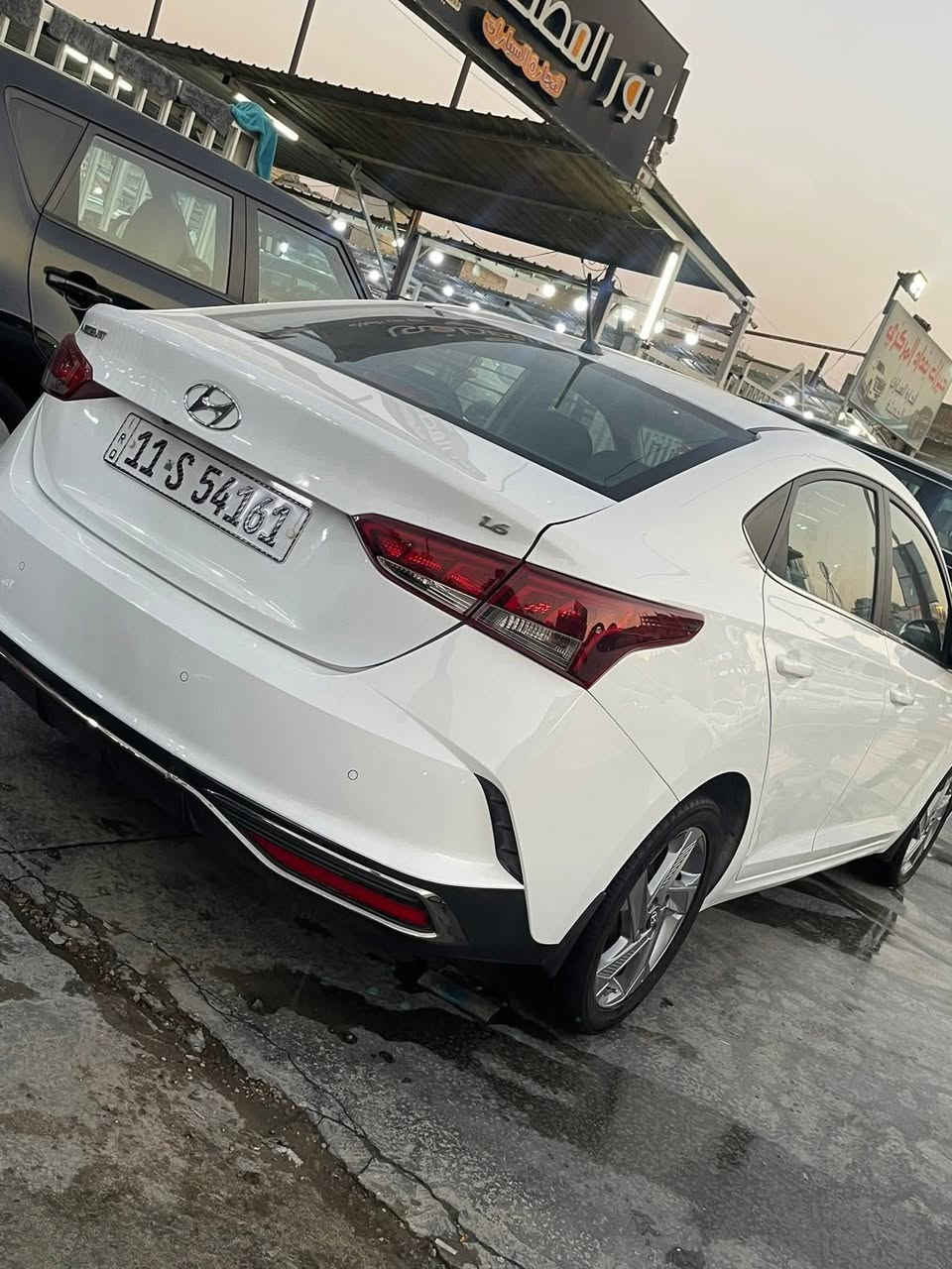 السلام عليكم هونداي اكسنت 2023
خليجي رقم بغداد الدولي الجديد مواصفات فول اللون ابيض 

ماشيه 57 الف كيلو بيها بارد فقط الباب الخلفي والباقي مكفول 

ضمان شركة هونداي الاولى 

مكينه 1.6
فتحه سقف 

شاشه كبيره اصليه 
كامره خلفيه 
مري كهرباء 
ويل كب 
بلوجكتر امامي 
تبريد قطعتين 
تحكم ستيرن 
دبل ايرباك 
حساس تايرات 
الاتصال ‭0772 769 1007‬
بغداد /  الوزيريه
