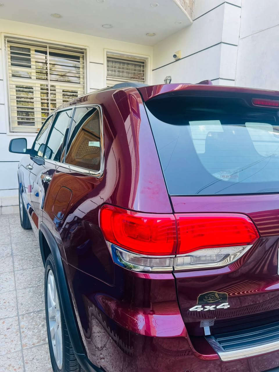 جيب شيروكي خليجي ٢٠١٧ ليمتد(وكالة ليث العبيدي) رقم بغداد الجديد الأنكليزي المواصفات ١.تشغيل عن بعد٢.بانوراما٣.كشنات جلد٤.ذاكرة وضعيات الجلوس ٥.صندوق كهربائي ٦.تدفئة تبريد مقاعد٧.اطفاء المحرك تلقائي عند الازدحام ٨.ماشية 64ميل ٩. بصمة الأتصال على الرقم ***********
