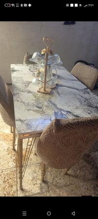 طباخ جديد • ميز طعام نضيف