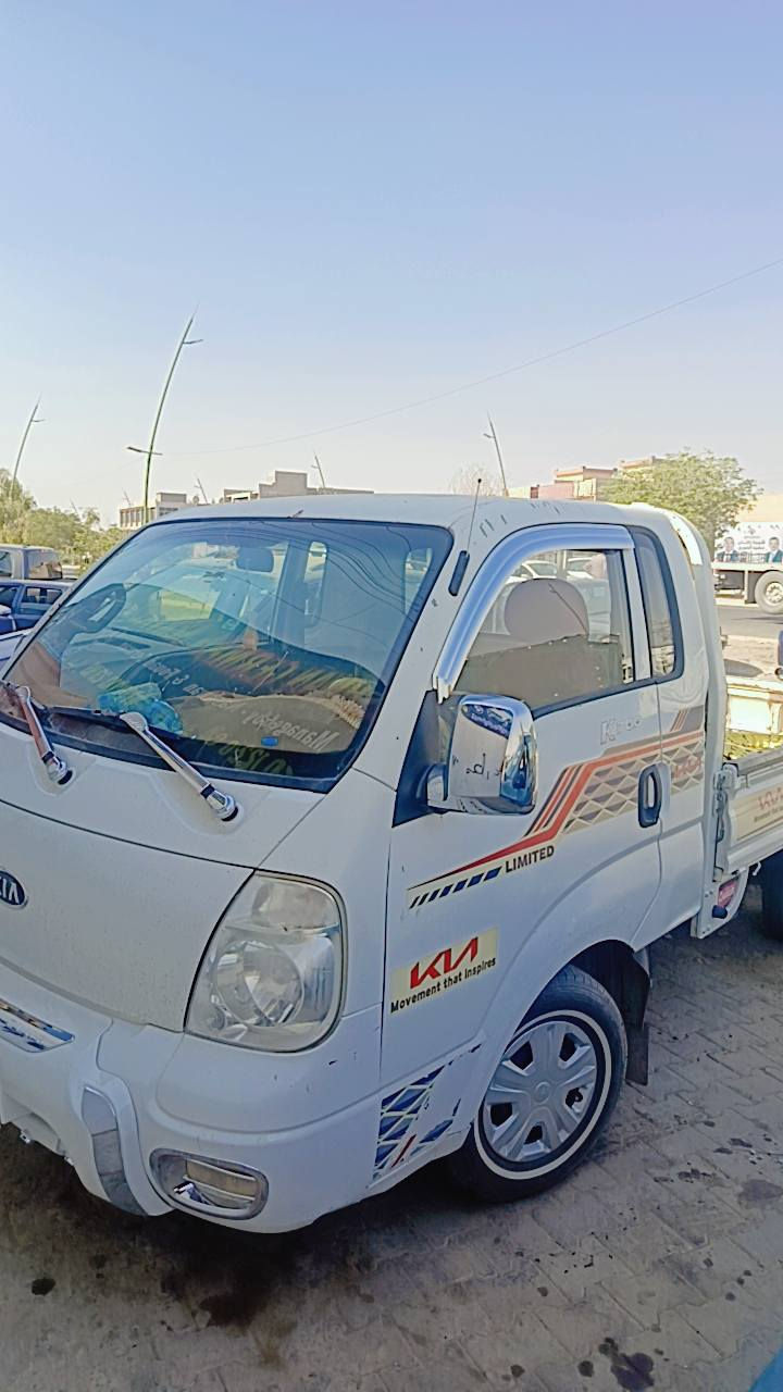 كيا حمل للبيع موديل ٢٠١٢,***********
