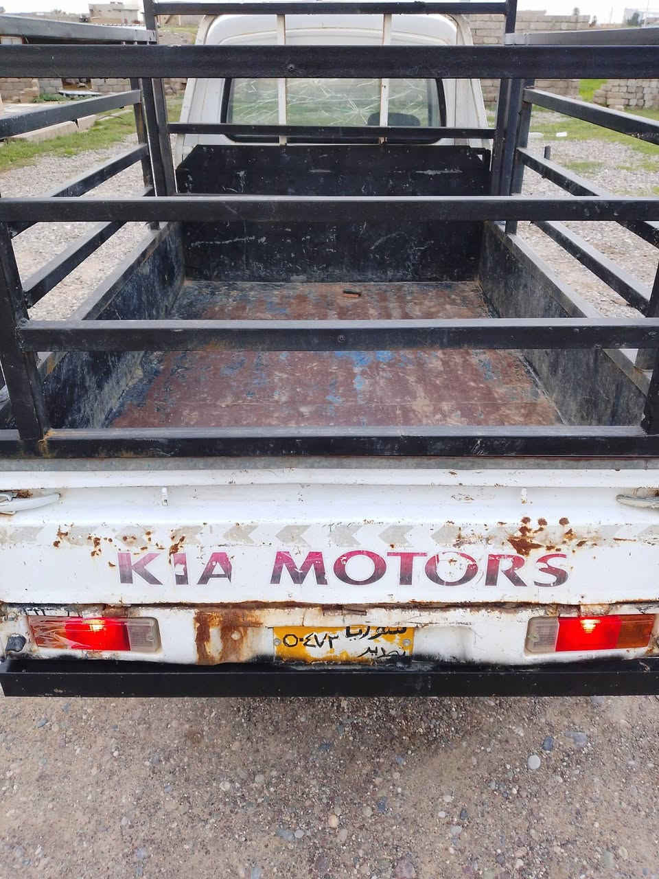 السلام عليكم فاو للبيع موديل 2007 منفيس محرك معمر جديد كير شرط اكسن شرط كهربائيات كلها شغاله كيج بانزين كيج حماوه كيج سرعه كلها شغاله شرط ربع ما تصرف عليه المكان الشرقاط قريه شكراً رقم الهاتف خاص ما جاوب ***********
