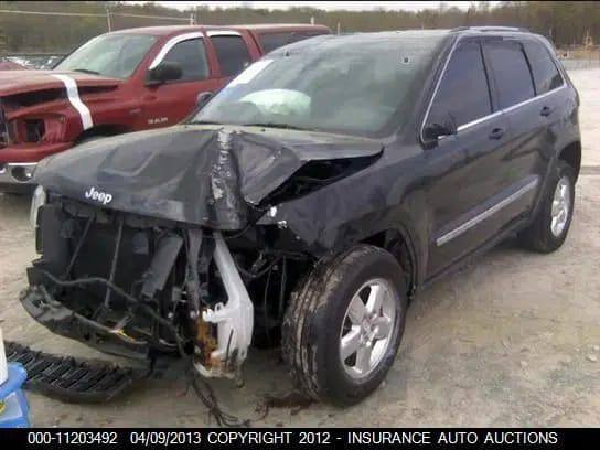 للبيع جيب موديل ٢٠١١  صدر امام خلفي جديد بالكامل @دسكات و بنزات جدد عليه ادامة دورية@ حادثه موضح بالصوربدون دواخل @منظومة تبريد جديدة بيه منظومة غاز @ويل كب مال ٢١@ محرك وكير بحالة جيدة@ تخم تاير جديد @شاشة اصلية مال برادو @كاميرا تسجيل امامي خلفي@كشنات جلد مشمشي @مكان السيارة بغداد@الحرية او التاجيات@السعر ١٤٠ $
للاستفسار *********** واتس اب فقط لاتراسل على الماسنجر
