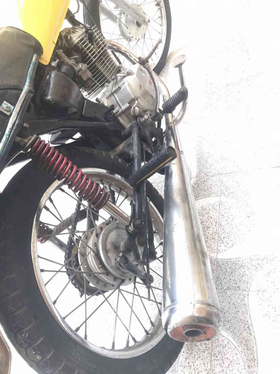 دراجه للبيع كلك بدون اوراق   محرك توه مجفت  دراجه جاهزه وحلوه ب٣٥٠ وبيه مجال بسيط مكاني شطره 
***********
