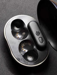 SteelSeries Arctis • جديد • متعدد المنصات