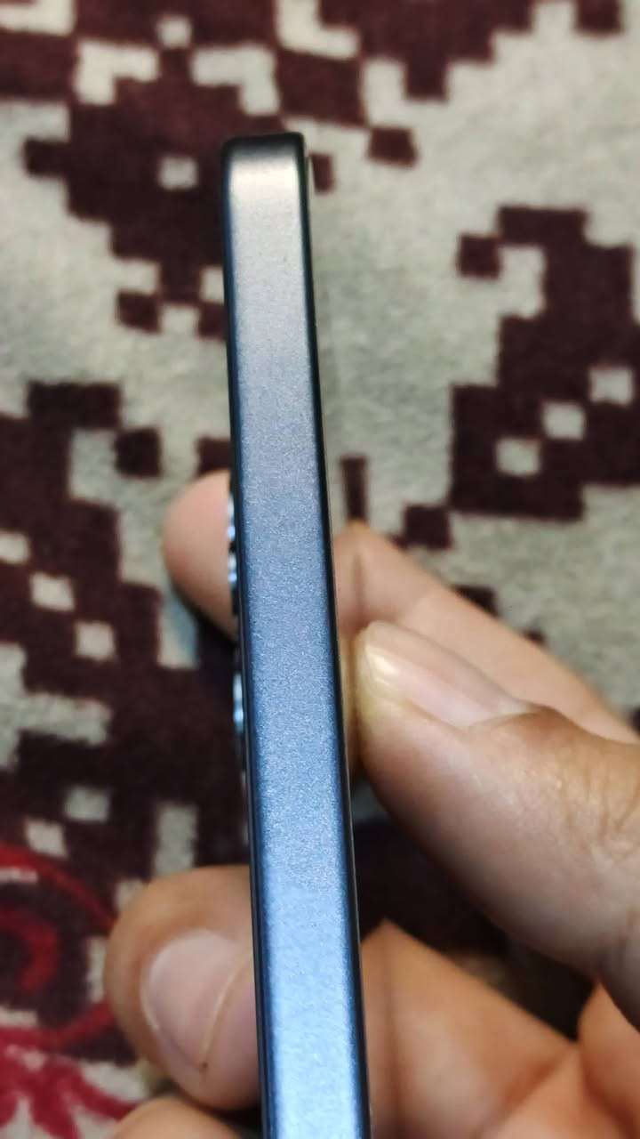 Honor 400 (5G)
ذاكرة 512 رام 12
تلفون جدید اخوان شخط واحد مابي
يدعم شريحة الكترونية وخاصية الـ NFC
شاشة AMOLED 21440p
معالج 3 Snapdragon 7 gen
بطارية 6000 میلی آمب
سرعة شحن 80 واط
مستشعر كاميرا أساسية isocell hp3 بدقة 200 ميگا بيكسل وتصوير ليلي حاد 
كاميرا واسعة بدقة 12 میگا بكسل وتدعم تصوير الماكرو كاميرا سيلفي بدقة 50 میگا بیکسل أخوان جهاز متكامل من كل النواحي
سعر : 430 أو مراوس بسامسونك حسب القناعة
واتساب: ***********

