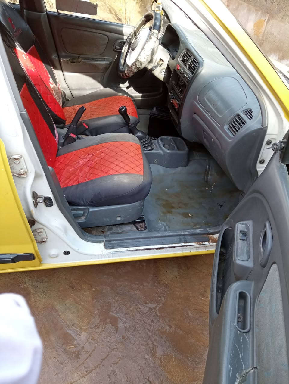 السلام عليكم سياره سوزوكي موديل 2008 شالعه كازكيت صاره 4 شهر واكفه نضافه كدام عين شرعي
بل موصل تحويل فقط هيئة عليه 750الف سعر من اخير 4ورقات ونص عنون ناحيه زمار ***********
