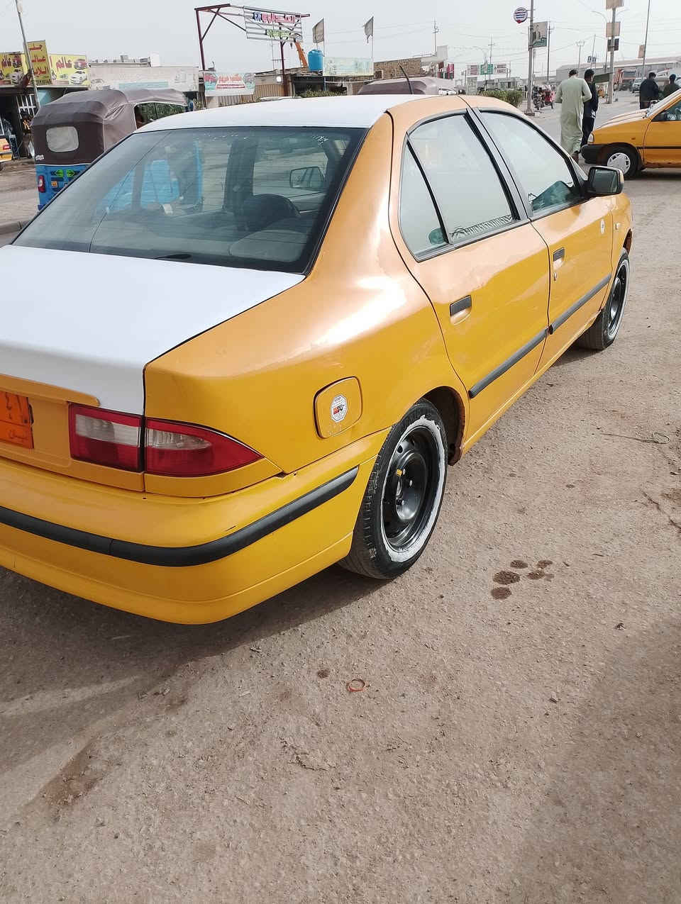 سلام عليكم سمند موديل 11 محدثه 12 مكينه كير زينات سنويه 27 بطاين مال بيبان جدد  كهربايأت كلها شغاله بيها رقم الخلفي ظاع ومسوينه ستنساخ بليته والبلاغ عد راعيها هيئه وقرامات ع المشتري سعر 20 قفل ميسان حي الوحده وذا مراوس هم اراوس *********** وتساب
