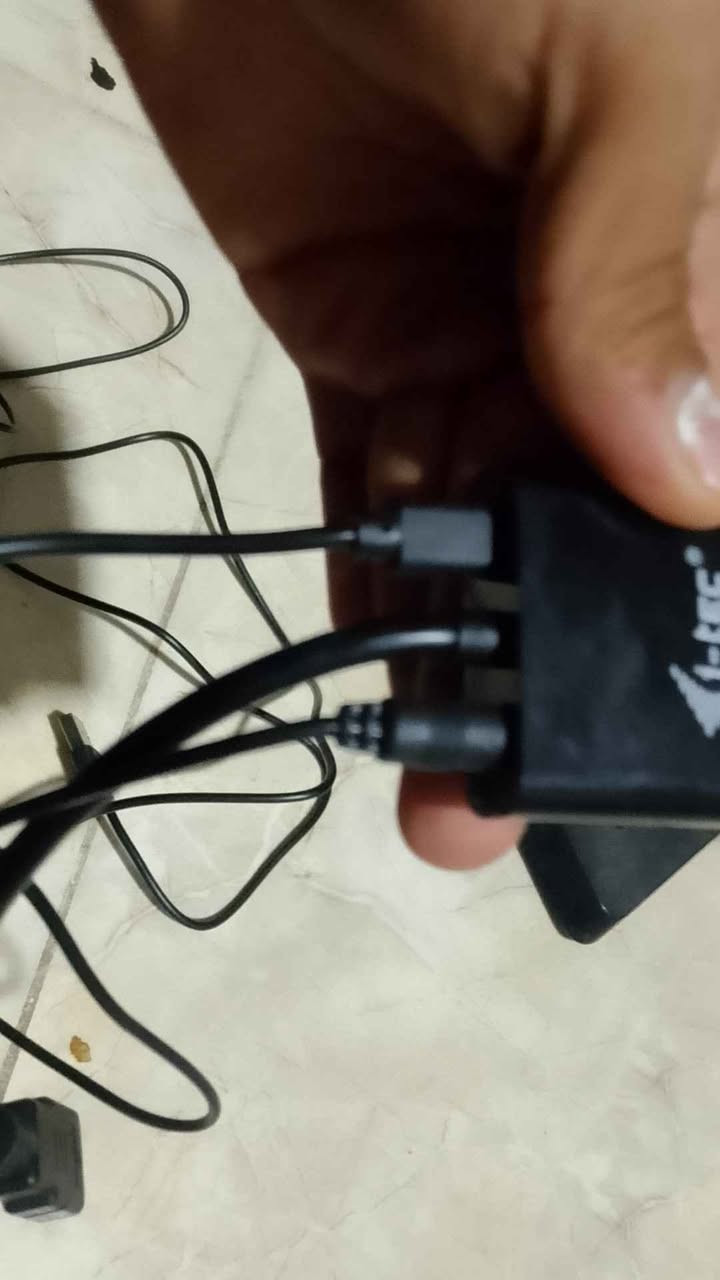 سلام عليكم
للبيع شاشة LG Flatron E1942C حجم 19 انش
الدقه 1366x786
شاشه يجي وياها تحويله itec hdmi اصليه لل gaming
و كيبل vga
تخدم ستلايت حديث بس الصوت من ستلايت لو رايده سماعه خارجيه
ملاحظه/شاشه تباع بدون محوله (تحتاج محوله 19v)
و بيه نقص ٤ براغي
اكو ضربة بسيطة بالإطار الخارجي (ما واصلة للشاشة ولا مأثرة على العرض)
سعر 25 الف وبيه مجال بسيط جدا 
مكاني بغداد الدوره نهاية شارع ستين
ماعندي توصيل. بغداد, العراق


**إذا كنت صاحب هذا الإعلان وتريد حذفه لأي سبب، رجاءا أرسل رسالة إلى الدعم الفني**