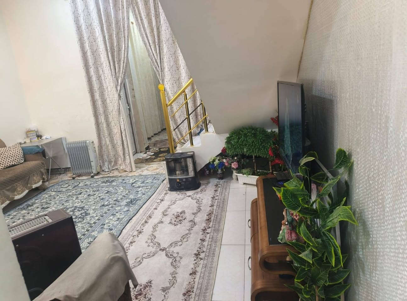 🔹مشتمل طابقين مطلوب اسكان بالخاجية🔹
🔹رقم الاعلان (92)
::::::::::::::::::::::::::::::::::
🔹المنطقة:-8000
🔹نوع العقار:-مشتمل
🔹المساحة:-100م
🔹الوجه:-5م
🔹النزال:-20م
🔹عرض الشارع:- 12م
🔹سنة البناء:-2023
🔹عدد الطوابق:-طابقين
🔹تفاصيل البناء::-
🔹الطابق الاول يتكون من::استقبال وهول ومطبخ وغرف نوم عدد(1)وصحيات
🔹الطابق الثاني يتكون من::غرف نوم عدد (2) وصحيات
🔹أقرب نقطة::-حي الاعلام 
 
👈و لمزيد من التفاصيل يرجى التعليق (((ب تم)))

او الاتصال على الرقم التالي 
***********

👈او زياره مقرنا الكائن في
الخاجية شارع40 مجاور الابتسامه الذهبية
