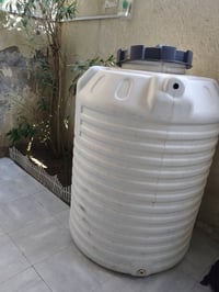 لبيع تانكي ماء ابو الطن جديد استخدام شهر  وماطور حرامي نوع تيتان السعر...