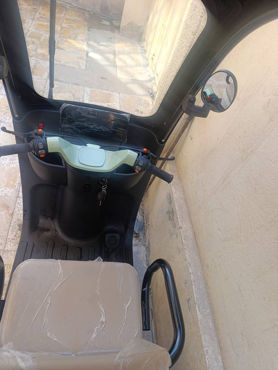 سلام عليكم  تكتك شحن للبيع جديده بلجيس بعدهي حتئ مامشحونه طلعته وريد ابيعه اب مليون 650   الشراي يتصل *********** مكاني كربلاء طوريج
