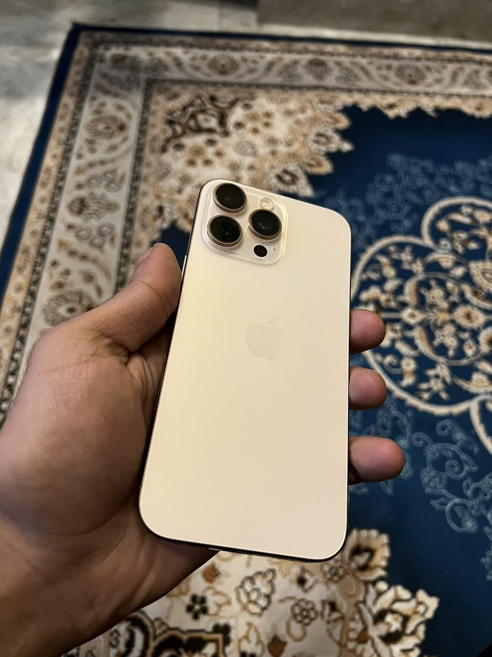 16 برو ماكس
لون ذهبي
ذاكره 256
جهاز نضيم جدا جدا جدا
فقط بي هاي نقطه بشاشه ومماثره ابد 
جهاز بعده بلضمان
بطاريه 92‎%‎
مكاني بغداد
كارتونه وكيبل كله موجود 
***********
