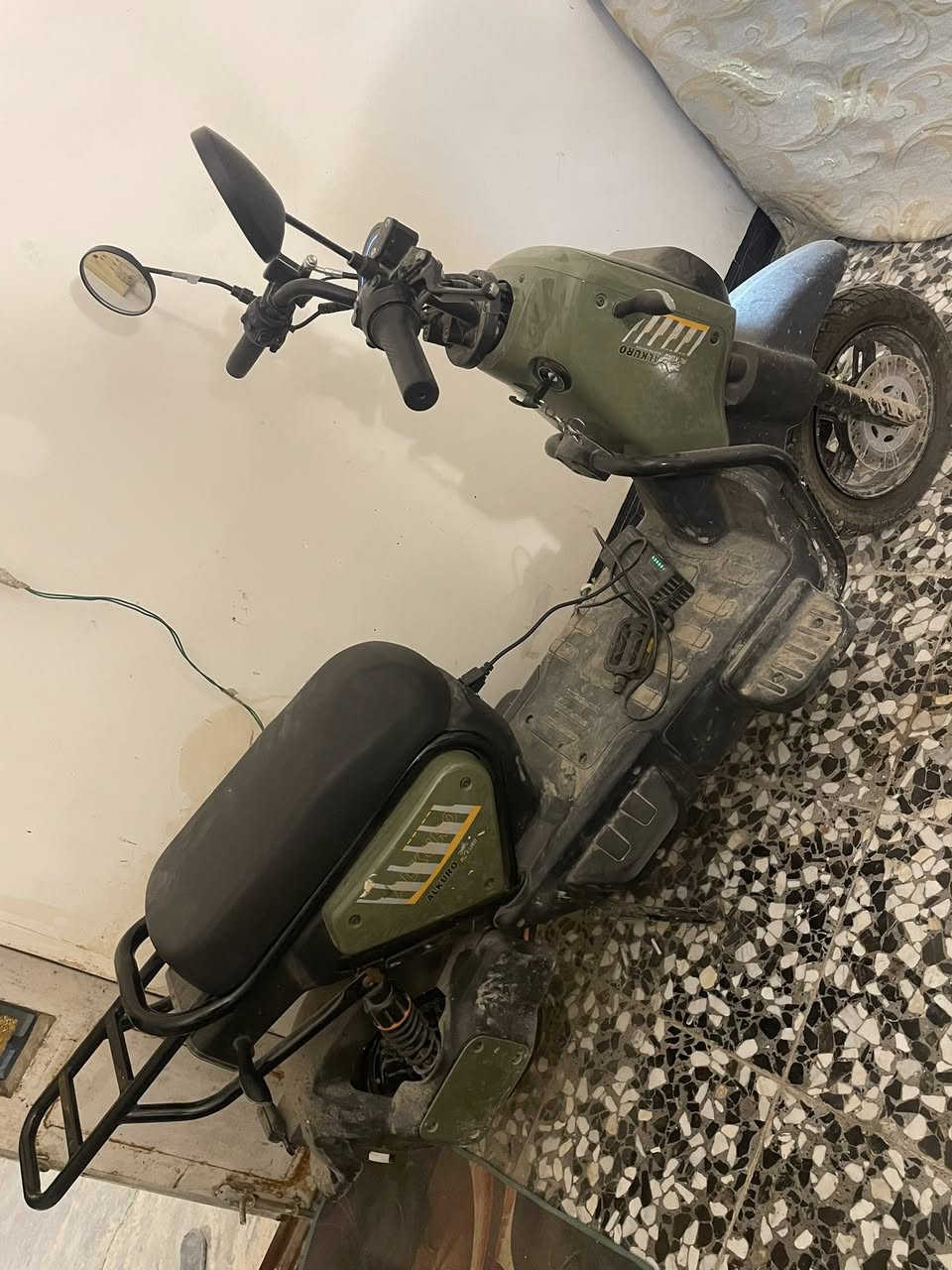 دراجه للبيع موديل ٢٠٢٤ الدراجه اخوان إني ماعرف بيهن اشتريتها لبني يروح بيها للمدرسه  ومشتريها قبل تقريباً ثلاث اشهر ***********
