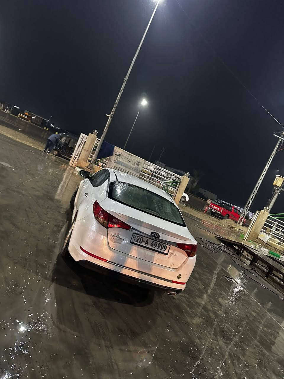 السلام عليكم 
اوبتيما 2013 خليجي 
محرك 2000 
تبريد قطعتين 
شفتات ستيرن 
تحكم ستيرن جهتين 
وبقيه المواصفات المعروفه 
رقم ديالى مميز باسمي شرط التحويل
سونارها موضح بالصور 
شراي اتصل وتدلل
***********
