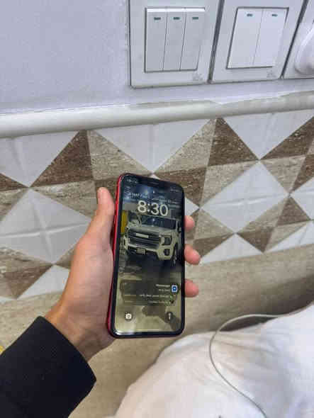 السلام عليكم أيفون ١١ عادي للبيع جهاز بلادي شخط مابي وين ميعجبك افحص ذاكره ٦٤ بطاريه ٧٤ تقره خدمه سعره ٢٢٥ بي مجال عنوان رمادي تأميم ***********
