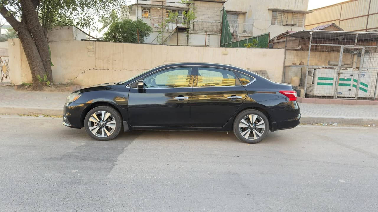نيسان سنترا 2019
وارد امريكي 
رقم بغداد 
محرك 4 سلندر1800
مواصفات sl فول عده الهاند بريك
ماشيه 62 ميل 
السيارة جاهزة تبريد جديد كير ومكينه خير من الله
السعر 105 $ وبيها مجال بسيط
للأستفسار ***********
