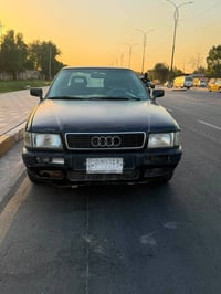 اودي 1992 • محرك 1800 • دواخله حلوه
