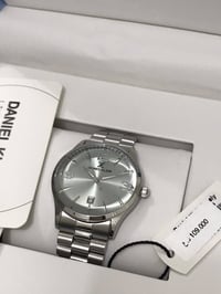 ساعة • شامل التوصيل