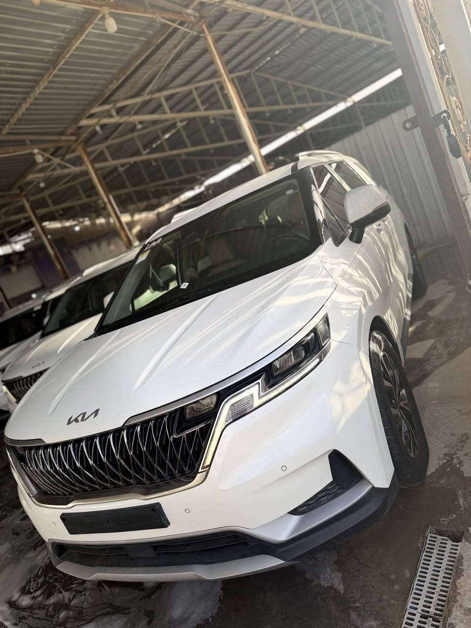 سلام عليكم ورحمه الله وبركاته 
كيا كرنفال  وارد كوري خطين غاز بانزين 
موديل 23
مكفول من ضربه فقط بس صبغ كوريه 
بدون رقم. ترقيم  جميع المحافظات 
السعر 230 وبيه مجال بسيط 
اتصال ***********
