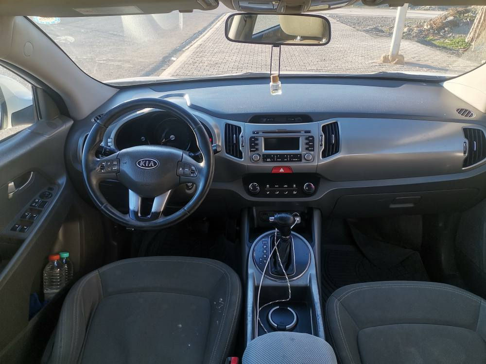 کیا سپۆرتاج مۆدێل 2011 کلین تایلتڵ بێ بۆیاخ بێ تەقەو ڕەقە ماڵی دۆستە سنەوی و ژینگەی تا  2030نوێیە. 
مواسەفات فولە پانۆراما و abs ئاوێنە شفت زۆری تر 
تێبینی : سەودا دەکەم بەو سەیارەیەی بە دڵم بێ
*********** كويسينجاك, أربيل
