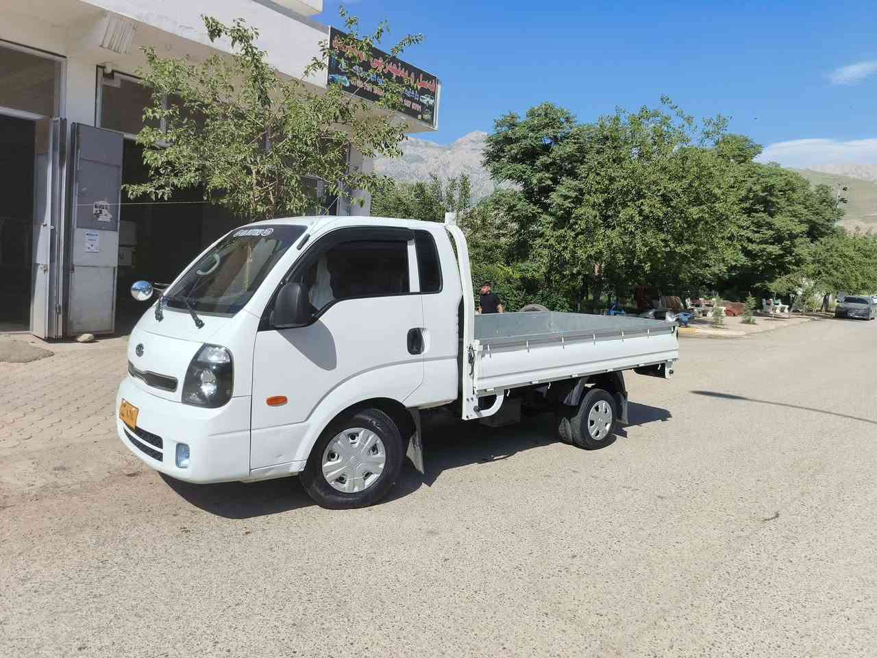 بە ناوی خودای بالادەست
کیادوتەنی براوە مۆدێل بیلاد٢٠١٣كراوه به 2022 مکینە ره شي سؤپه ر٣٠٠٠ناوبۆدی تیایە ڕۆن وهایدرۆلیکی گۆردراوە وبرێک وکارەبای بەسەراوەوتە بریدساردوگەرم ئیش دە کات کامل کارەبای مەزبوت چركه ي تيانيه مه زبوت سيعركؤتاي 65$شوێن هلبجە شهید تێبینی کۆدی بۆنە کراوە تازە داخلە تایە کانیشی زۆرباشن وتازەن ***********
***********
