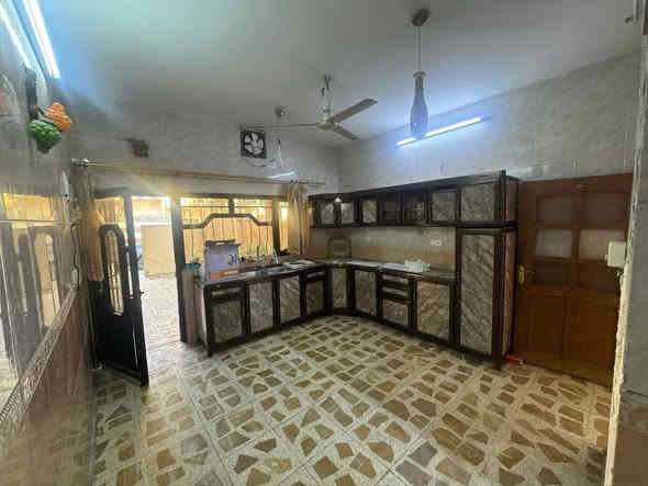 #للايجار 
: شارع القدس ( خلف كوفي الجادرية) 
#اعلان  دار للايجار 150م
#السعر 500 الف 
مطبخ + استقبال + هول داخلي 
+ غرف نوم عدد (1) + صحيات +كراج +حديقه
العنوان : شارع القدس ( خلف كوفي الجادرية) 
***********📞📞
