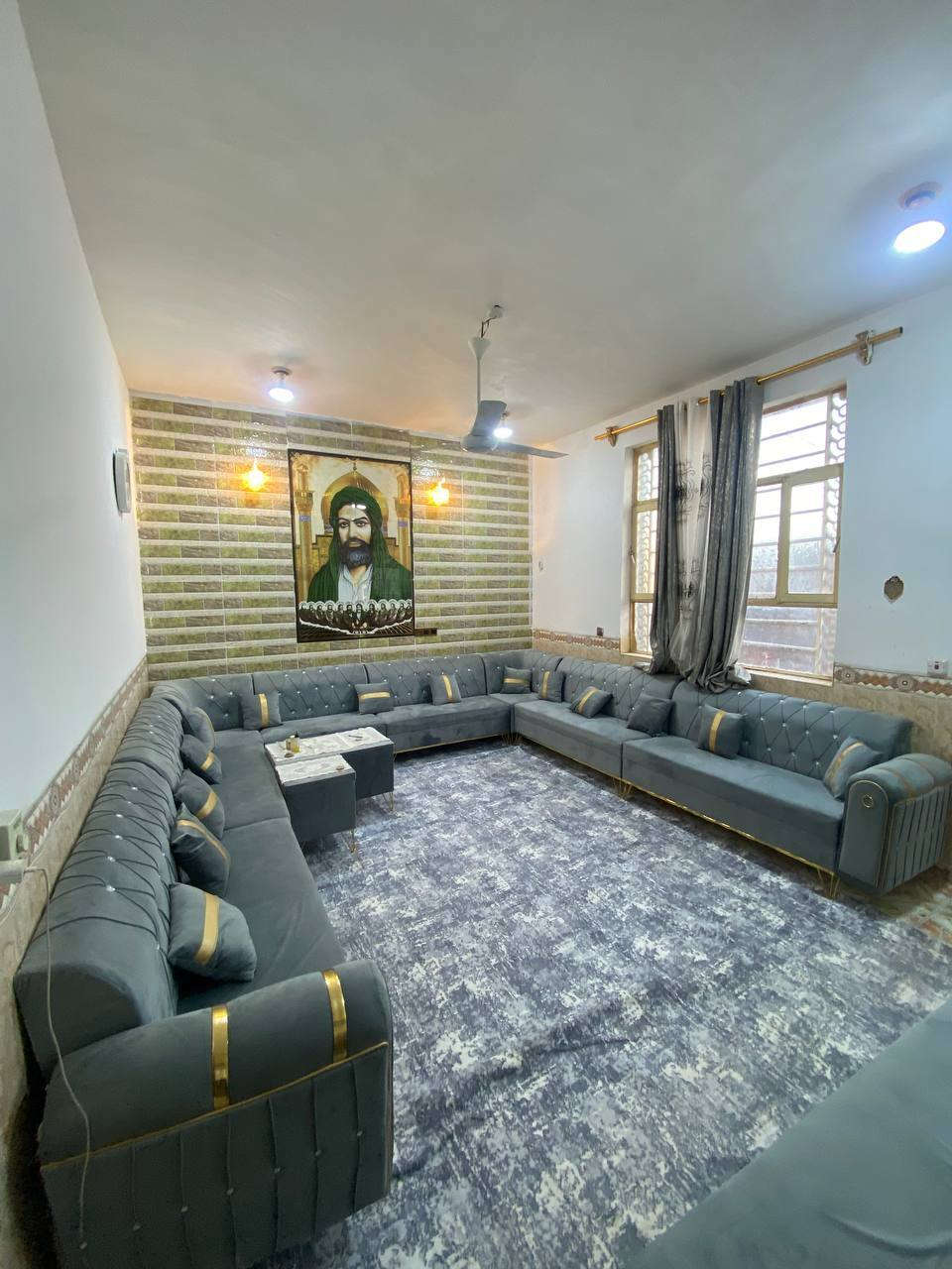 ​🏠 بيت ركن للبيع - طابو صرف (بناء حديث جداً)
تفاصيل العقار:
​المساحة الكلية: 180 متر.
​الموقع: ابي غرق حي المرتضى.
البيت ركن
​الأبعاد: الواجهة 12 متر × النزال 15 متر.
​نوع السند: طابو صرف (ملك صرف).
​التصميم الداخلي والخدمات:
​🛏️ عدد الغرف: 5 غرف نوم واسعة.
​🚿 المجمعات الصحية: 5 مجمعات صحية متكاملة.
​🍳 المطبخ: نظام (حار + بارد) .
​✨ حالة البناء: حديث جداً (درجة أولى) وجاهز للسكن.
​الموقع:
​📍 العنوان: أبي غرق - حي المرتضى.
​🏫 المميزات: موقع مميز وقريب جداً من المدرسة والخدمات.
​📸 ملاحظة: الصور المرفقة توضح تفاصيل ونظافة البناء والفخامة.
ملاحضه البيت مقابله ساحه خظراء (حديقه مزروعه)

الاستفسار والتواصل مراسله الصفحه او الاتصال على الرقم ***********
نستقبل جميع العروض عندك مكان قطعه أرض بيت نعرضها الكم مجاني والتوفيق للجميع
