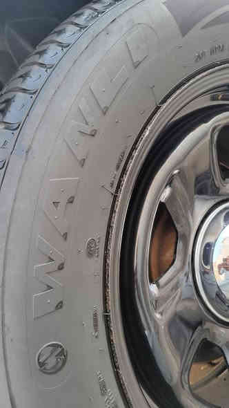 السلام عليكم تخم ويل 18بوليسي اصلي مع طوس اصليه مع تخم أسدد اصلي
مع تخم تاير هيلو جديدانتاج 25
المكان ديوانيه  //بيع فقط
***********واتساب
***********
