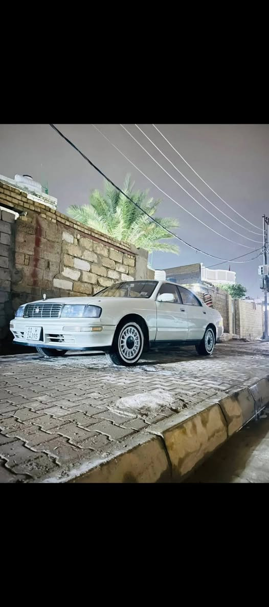 بطه متصل موديل1992 للبيع أو مراوس
 رقم بغداد انكليزي بسمي سنويه 2027
كير ومكينه حاويه 2500 ديلكو السياره كفاله 
 من الكصه ونقل جثه ولعيب شرعي والصوليات
تبريد شغال
صبغ عام السياره جاهزه مجهزه غرفه نضيفه  كهربايات حداديه سنتر لوك لايت زنون عالي وناصي
العنوان واسط صويره 
السعر50
***********

