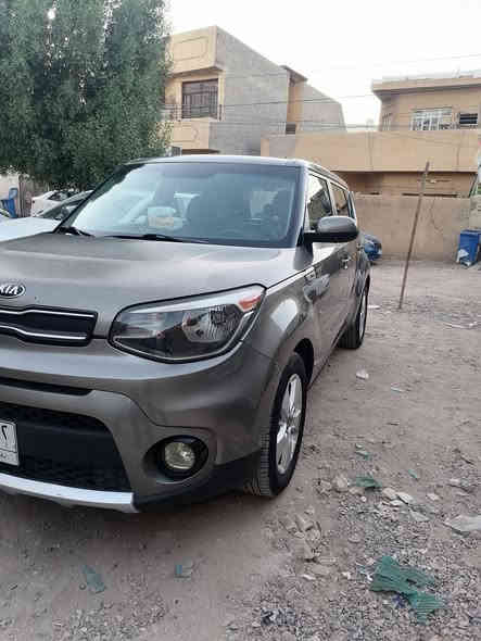 السلام عليكم للبيع كيا صول 2019 جديه السيارة ماشيه 44 سياره فول عدا البصمه مكانها جزيرة بغداد السياحية السعر 135 وبيها *********** مكينه 1600
