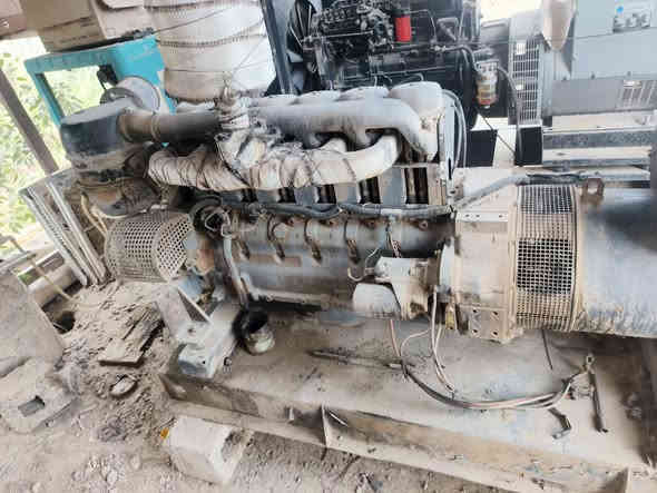 ✅ محرك Perkins 4 سلندر
✅ اقتصادي بالوقود
✅ يتحمل تشغيل مستمر
✅ مناسب للأحمال المتوسطة والثقيلة
✅ حالة تشغيل جيدة

📍 الموقع: صلاح الدين جسر الضلوعيه الكونكريتي 
💰 السعر:  / قابل للتفاوض
📞 رقم الهاتف / ‏‪***********‬‏

البيع للجادين فقط، وعند المعاينة يتم الفحص والتجربة.
