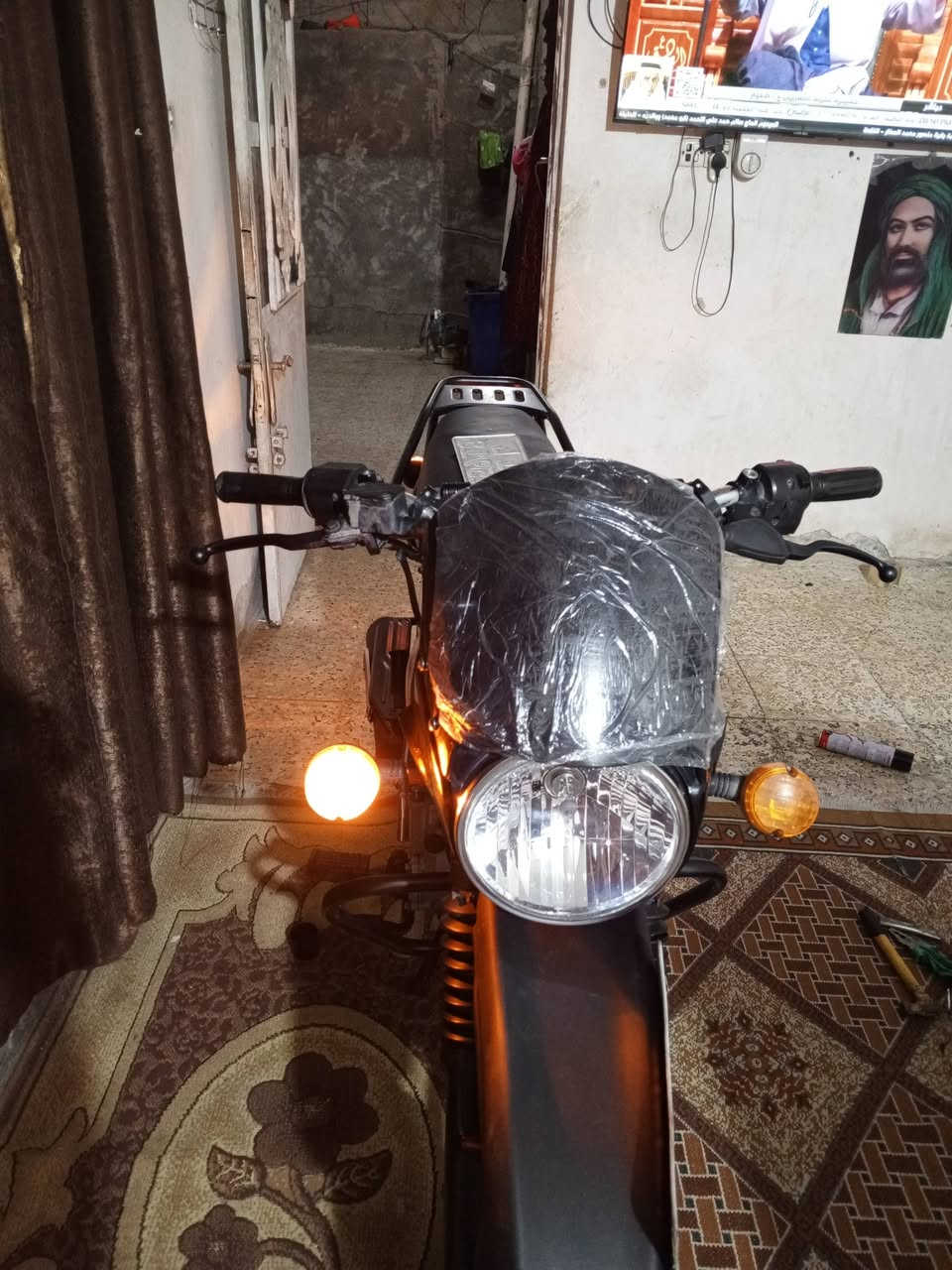 بوكسر 23 للبيع الون اسود لوحات انكليزي السعر 2300 بيه مجال حك الجيه ***********
